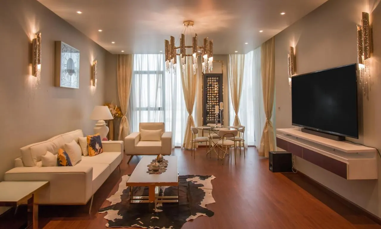 Luxurious 2Br - Fully Upgraded - High-End Facilities Apartment Dubai