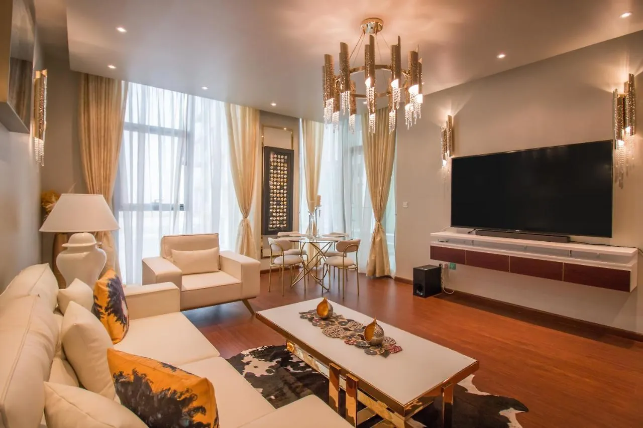 Luxurious 2Br - Fully Upgraded - High-End Facilities Apartment Dubai