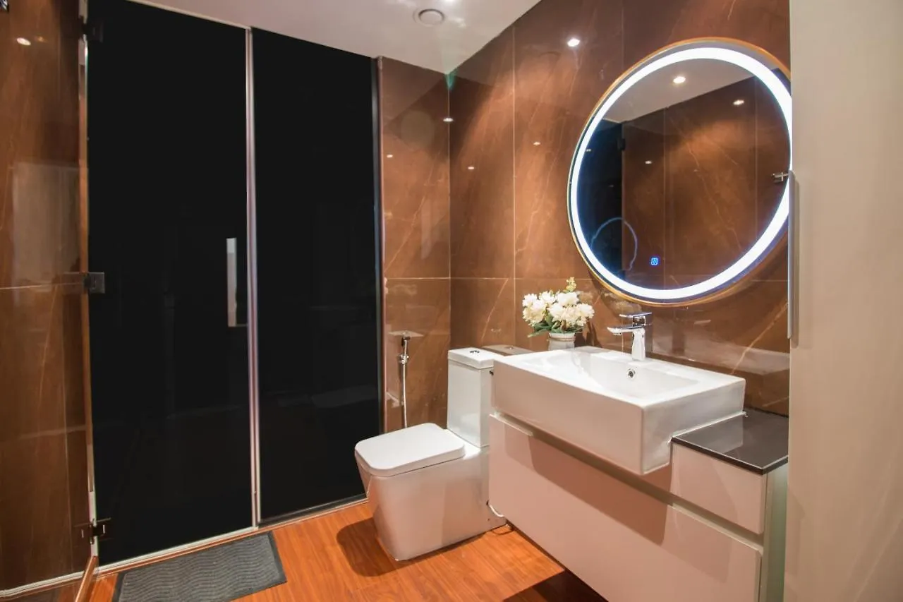 Luxurious 2Br - Fully Upgraded - High-End Facilities Apartment Dubai 0*,